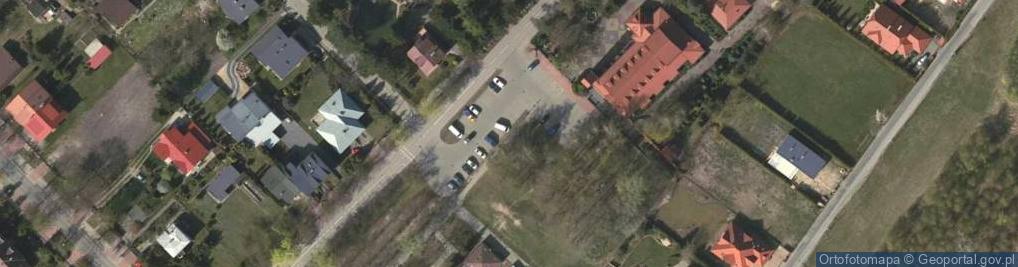 Zdjęcie satelitarne Michalowice, kosciol Wniebowziecia NMP z zewnatrz