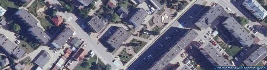 Zdjęcie satelitarne Mońki. Pomnik AK