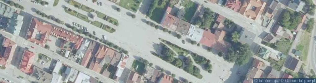 Zdjęcie satelitarne Opatow, pomnik Zwierzdowskiego