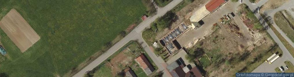 Zdjęcie satelitarne POL Bażanowice Zamek