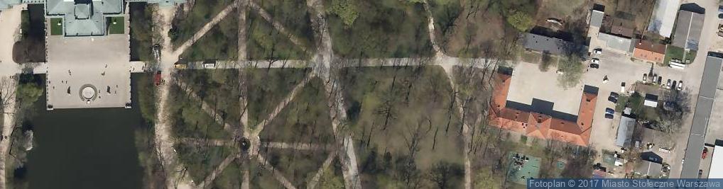 Zdjęcie satelitarne POL Warsaw bem monument Łazienki
