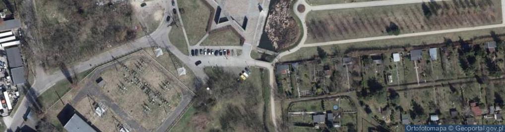 Zdjęcie satelitarne Pomnik Polaków ratujących Żydów, Park Ocalałych, Łódź 01