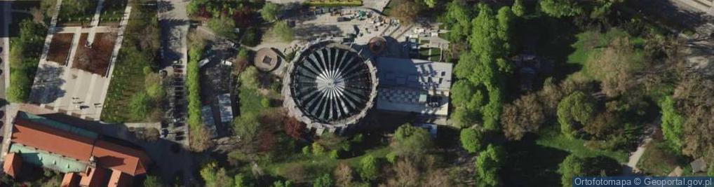 Zdjęcie satelitarne Rotunda Panoramy Raclawickiej