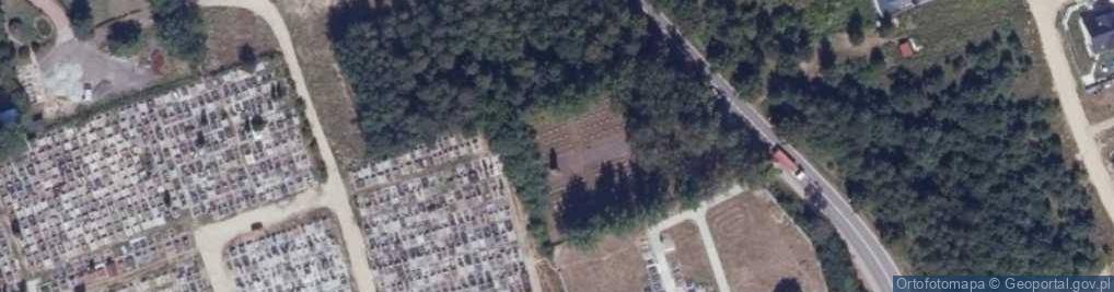 Zdjęcie satelitarne Sokółka - Soviet military cemetery 03