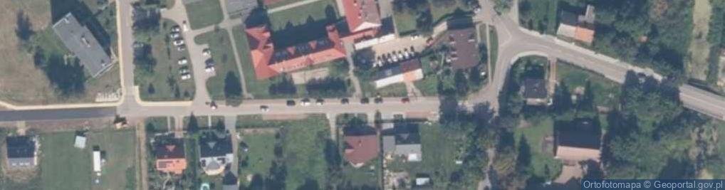 Zdjęcie satelitarne Suchy Dąb, škola Obróncow Westerplatte
