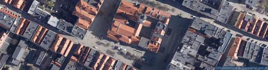 Zdjęcie satelitarne Świdnica, Rynek 05