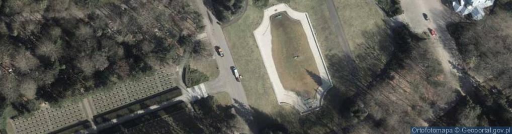 Zdjęcie satelitarne Szczecin Cmentarz Centralny nagrobek rodziny Ziegler