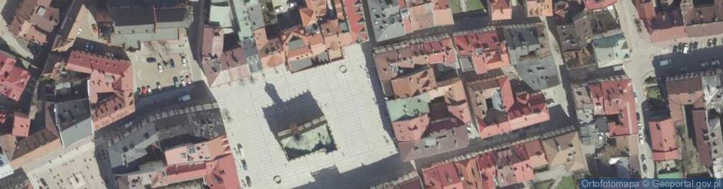 Zdjęcie satelitarne Tarnów, centrum města, Rynek, detail historických domů