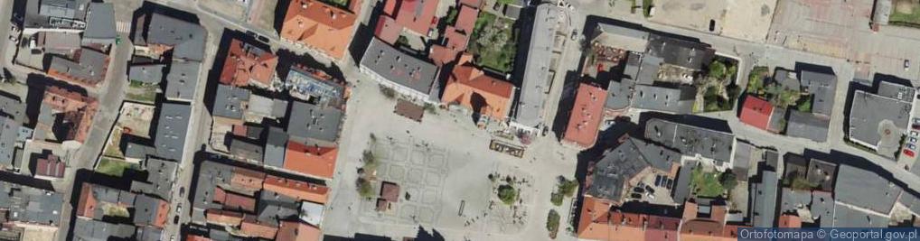 Zdjęcie satelitarne Tarnowskie Góry - Kościół ewangelicki - portal wejściowy