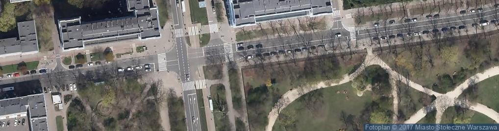 Zdjęcie satelitarne Varšava, Śródmieście, socialistický rohový dům