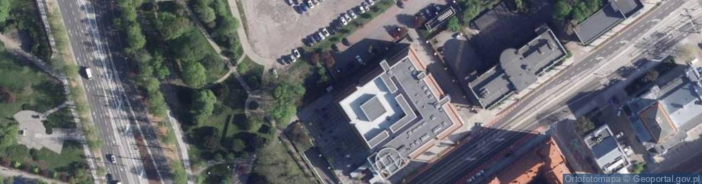 Zdjęcie satelitarne Waldemar Malicki na dachu Centrum Sztuki Współczesnej w Toruniu