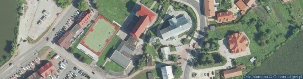 Zdjęcie satelitarne Wnętrze kościoła parafialnego w Kazimierzy Wielkiej