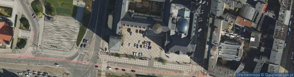 Zdjęcie satelitarne Zamek Cesarski Poznan skrzydlo reprezentacyjne po czyszczeniu