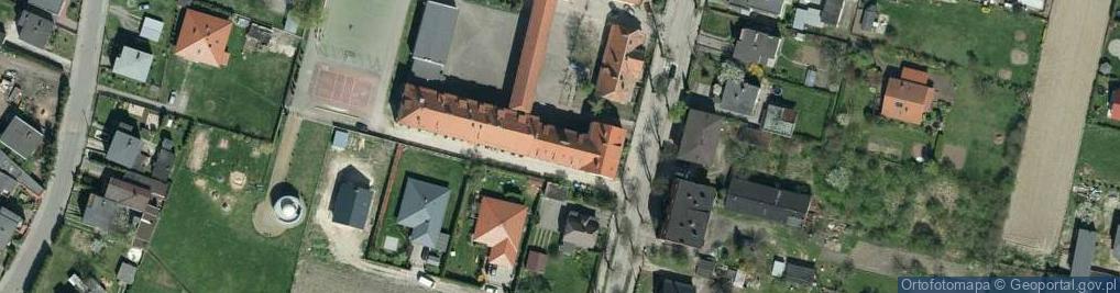 Zdjęcie satelitarne Zespół Szkół i Placówek Oświatowych