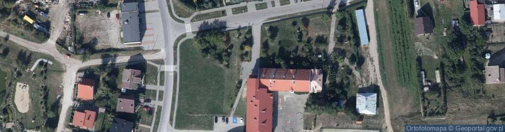 Zdjęcie satelitarne Zespół Szkół i Placówek Oświatowych