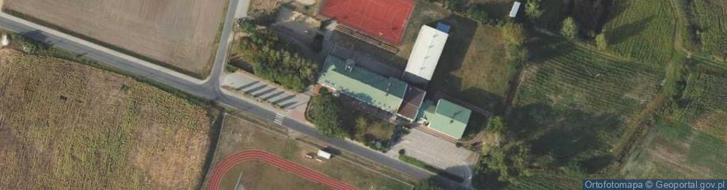 Zdjęcie satelitarne Zespół Szkół w Chrostkowie