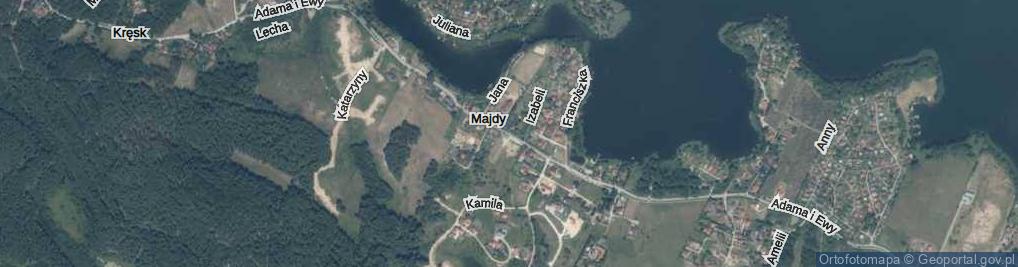Zdjęcie satelitarne Adama i Ewy ul.
