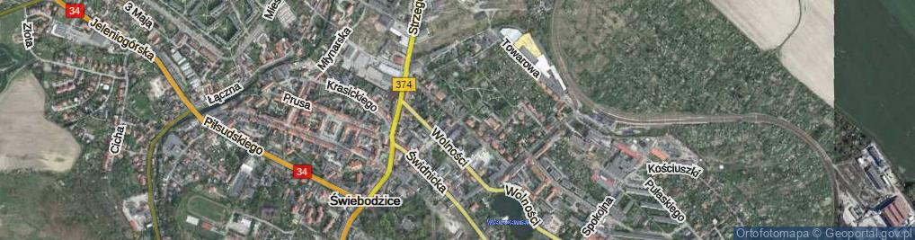 Zdjęcie satelitarne Aleje Lipowe al.