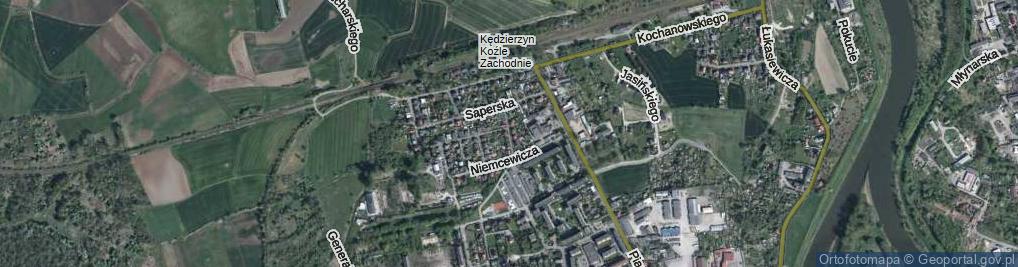 Zdjęcie satelitarne Artylerzystów ul.