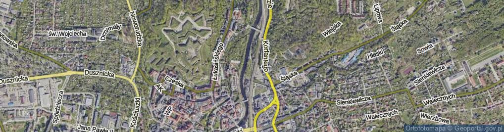 Zdjęcie satelitarne Chełmońskiego Józefa ul.