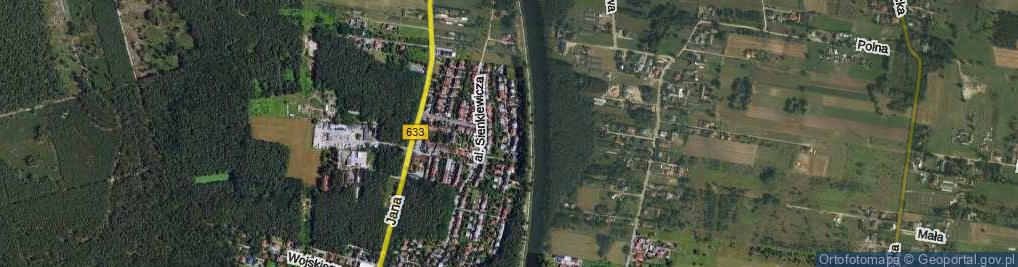 Zdjęcie satelitarne Czarnieckiego Stefana, hetm. ul.