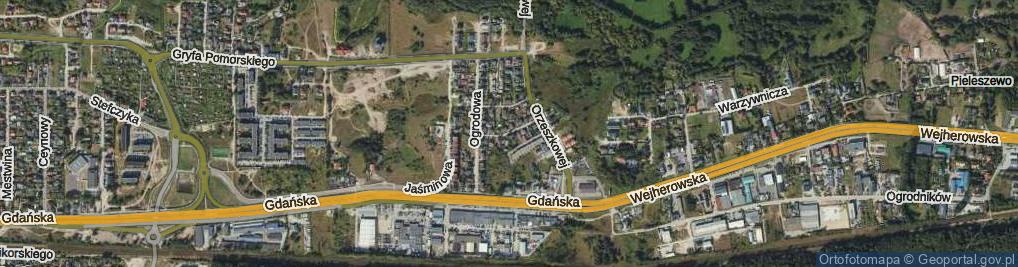 Zdjęcie satelitarne Czarnieckiego Stefana, hetm. ul.