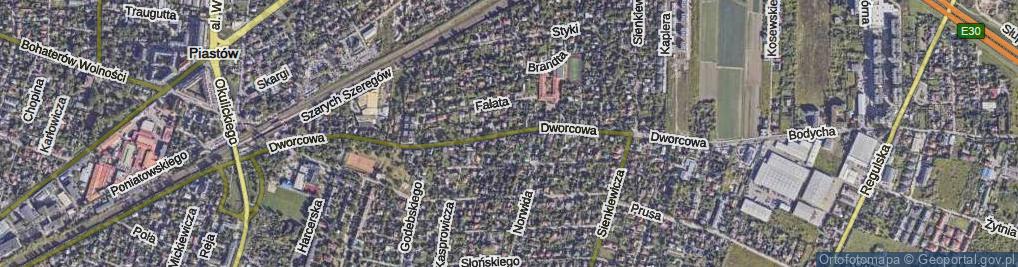 Zdjęcie satelitarne Dworcowa ul.