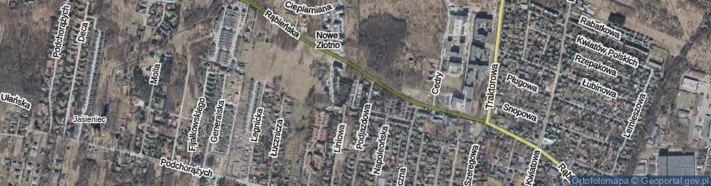 Zdjęcie satelitarne Dywizjonu 303 ul.