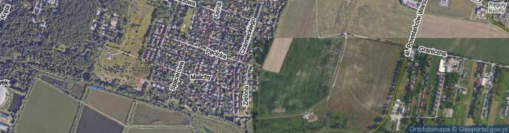 Zdjęcie satelitarne Fioletowa ul.