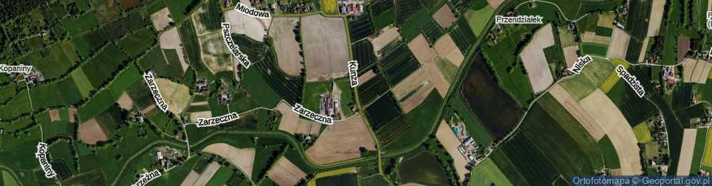 Zdjęcie satelitarne Kunza Jana, ks. ul.