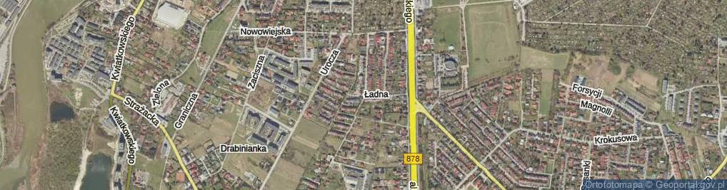 Zdjęcie satelitarne Ładna ul.