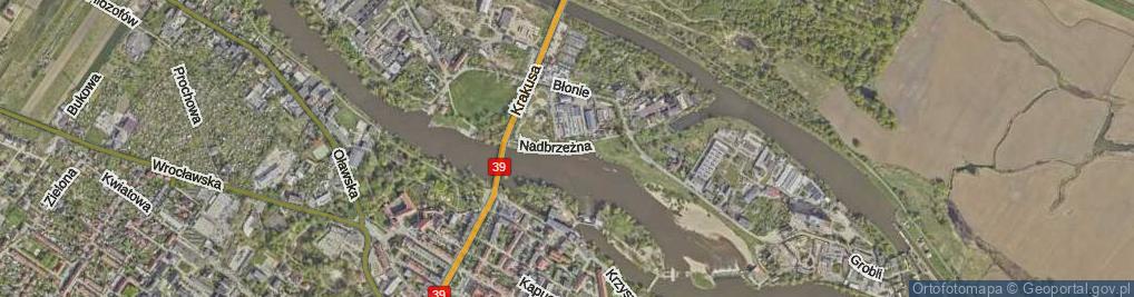 Zdjęcie satelitarne Nadbrzeżna ul.