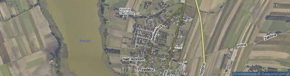 Zdjęcie satelitarne Ornastowskiego Józefa, ks. ul.