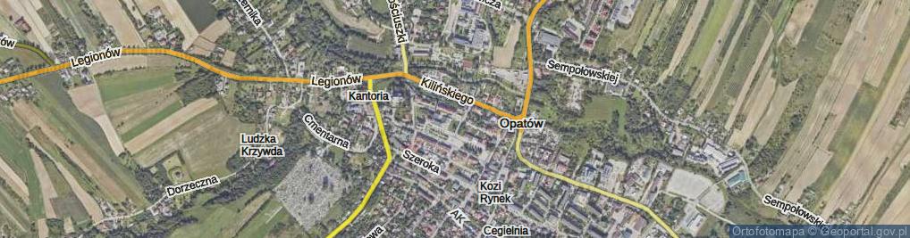 Zdjęcie satelitarne Ostrowskiego-Cichego Bronisława ul.