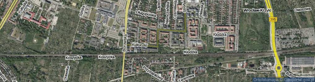 Zdjęcie satelitarne Pirenejska ul.