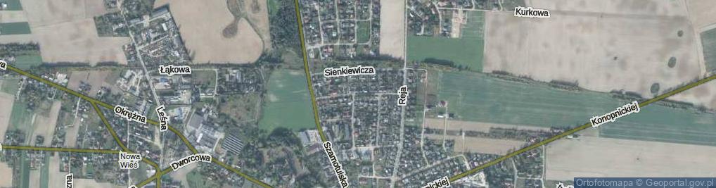 Zdjęcie satelitarne Powstańców Wielkopolskich ul.