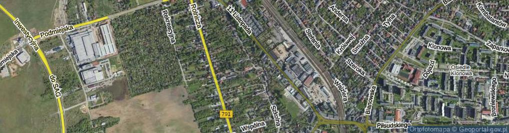 Zdjęcie satelitarne Szkolna ul.