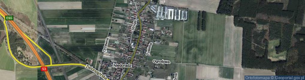 Zdjęcie satelitarne Tuwima Juliana ul.