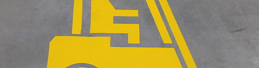 Zdjęcie w galerii Oznakowanie Poziome parkingów, magazynów, hal i fabryk nr 6