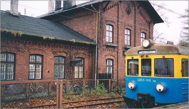 20041112 Bełchów stacja kolejowa, Piaskowa, Bełchów 99-418 - Zdjęcia