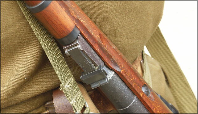 2007.07.21 Gdynia, rear sight and chamber of some rifle, Gdynia 81-345 - Zdjęcia