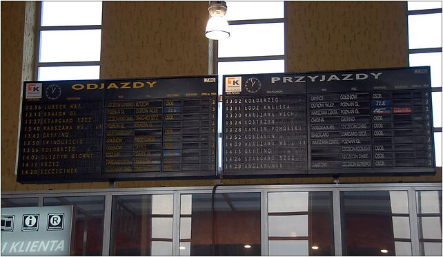 2010-11-26-szczecin-glówny-by-RalfR-26, Czarnieckiego Stefana 9 70-221 - Zdjęcia