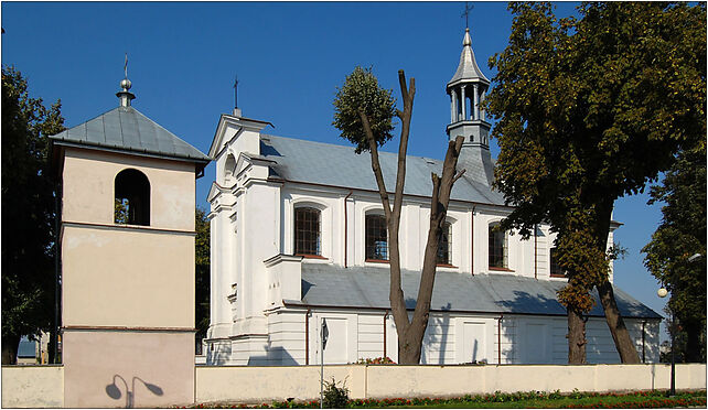 Adamów kościół z dzwonnicą, Wyszyńskiego Stefana, kard. 21-412 - Zdjęcia