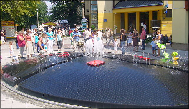 Bielsko-Biała, 11 Listopada, fontanna, 11 Listopada 12 43-300 - Zdjęcia