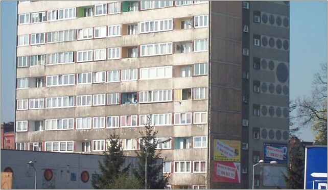 Blok przy al. Dunikowskiego, Kościelny, pl. 1, Kłodzko 57-300 - Zdjęcia
