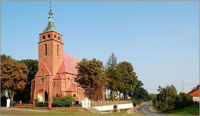 Brzeźnica kościół Najświętszego Serca Jezusa i św. Leonarda 26-900 - Zdjęcia