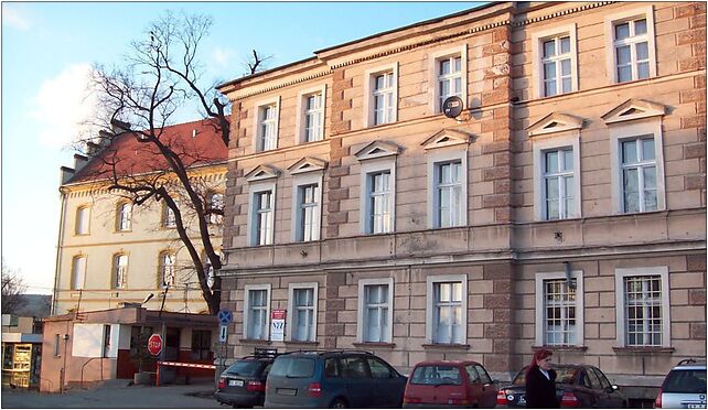 Budynki A i H widziane od strony Szpitalnej, Kościelny, pl. 1 57-300 - Zdjęcia