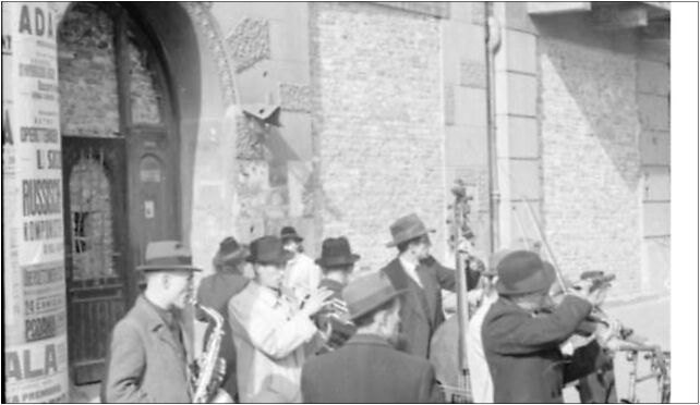 Bundesarchiv Bild 101I-131-0596-22, Warschau, Straßenmusiker 00-052 - Zdjęcia