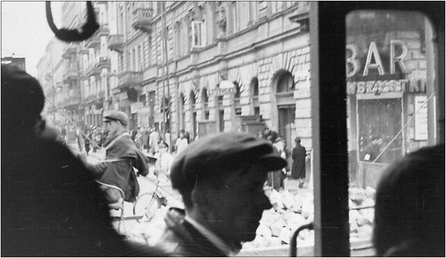 Bundesarchiv Bild 101I-270-0298-15, Polen, Ghetto Warschau, Straßenszene 00-867 - Zdjęcia