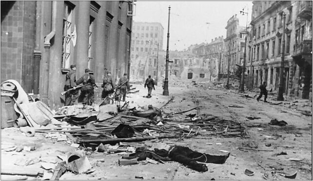 Bundesarchiv Bild 146-1973-113-23, Warschauer Aufstand, Straßenkämpfe 00-082 - Zdjęcia